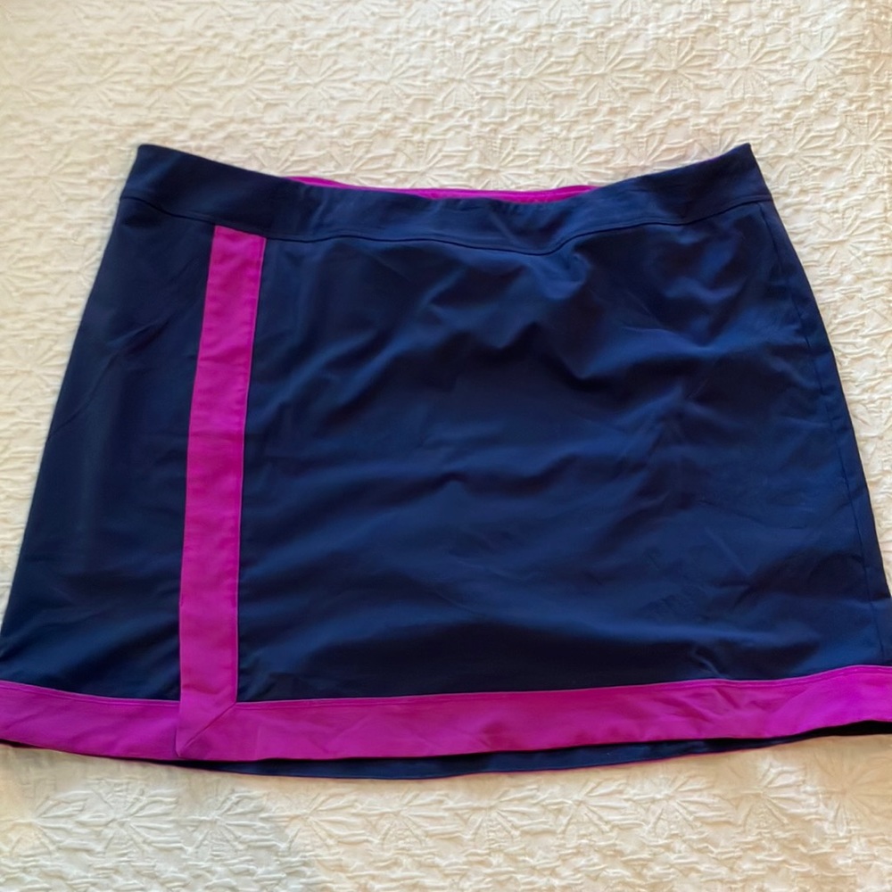 always great adidas navy and fushia skort.